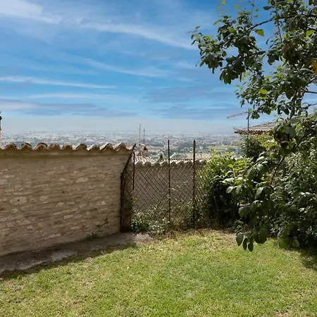 Dom wakacyjny Rustic House, Con Patio E Giardino, Centro *