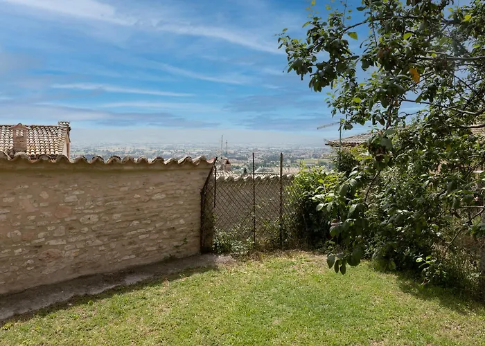 Hébergement de vacances Rustic House, Con Patio E Giardino, Centro *